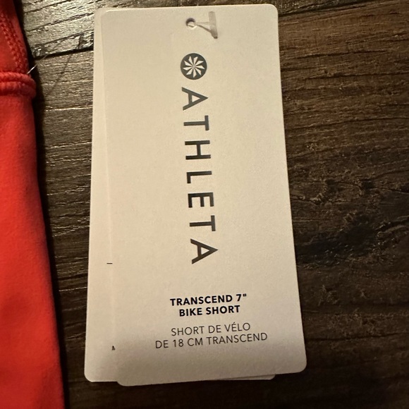 Athleta Transcend 7” Biker Shorts - Picture 3 of 5